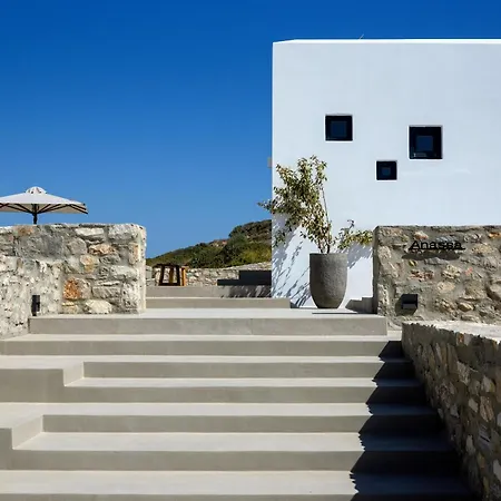 Anoterra -anassa Vila